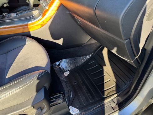 Used 2010 Land Rover Range Rover Sport Supercharged image 24