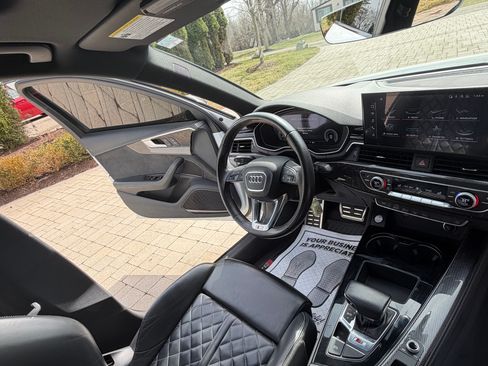 Used 2021 Audi S4 Prestige w/ Prestige Package image 18