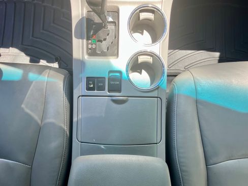 Used 2012 Toyota Highlander SE w/ Tow Pkg AWD/4WD image 15