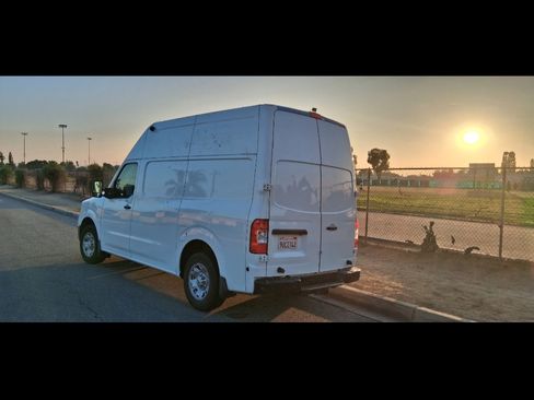 Used 2017 Nissan NV 2500 SV w/ Technology Package image 4