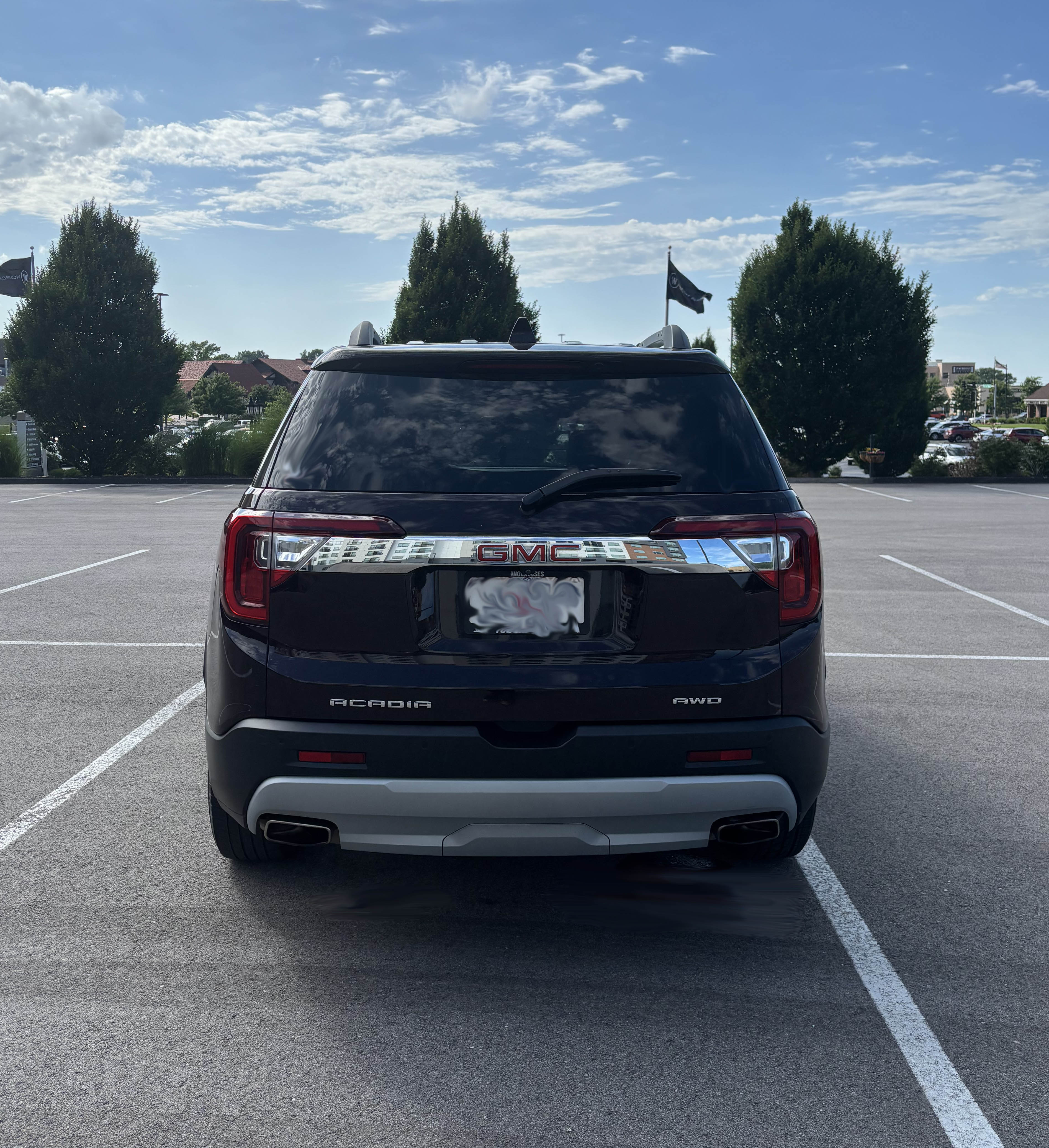Used 2021 GMC Acadia SLT w/ Premium Package AWD/4WD image 7
