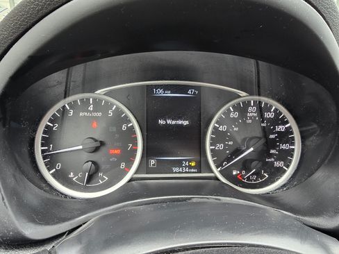 Used 2016 Nissan Sentra SV w/ Style Package image 10