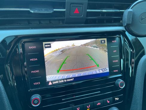 Used 2022 Volkswagen Passat 2.0T SE image 15