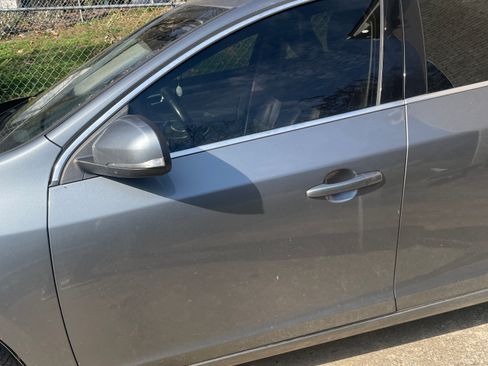 Used 2016 Volvo S60 T5 Premier image 2