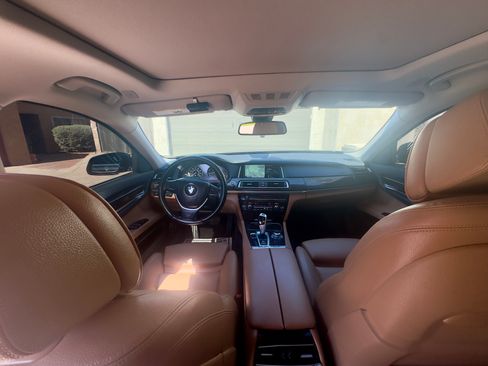 Used 2013 BMW 740Li RWD image 10