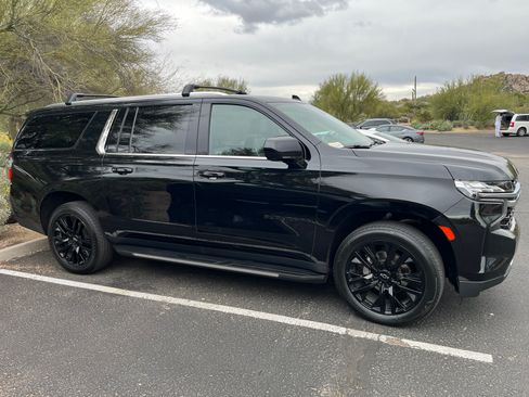 Used 2023 Chevrolet Suburban LS w/ Driver Alert Package image 2