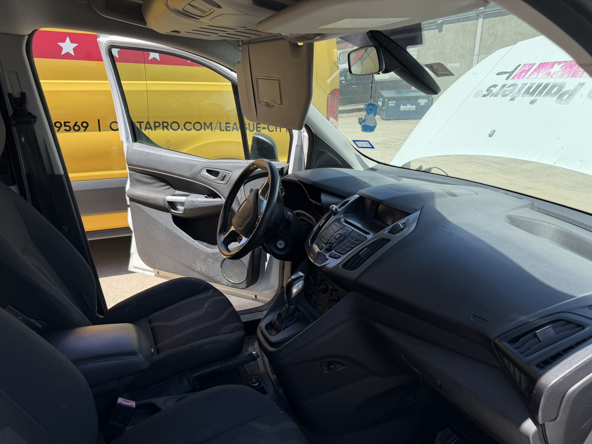 Used 2015 Ford Transit Connect XLT FWD image 5