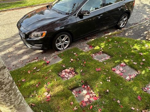 Used 2014 Volvo S60 T5 image 2