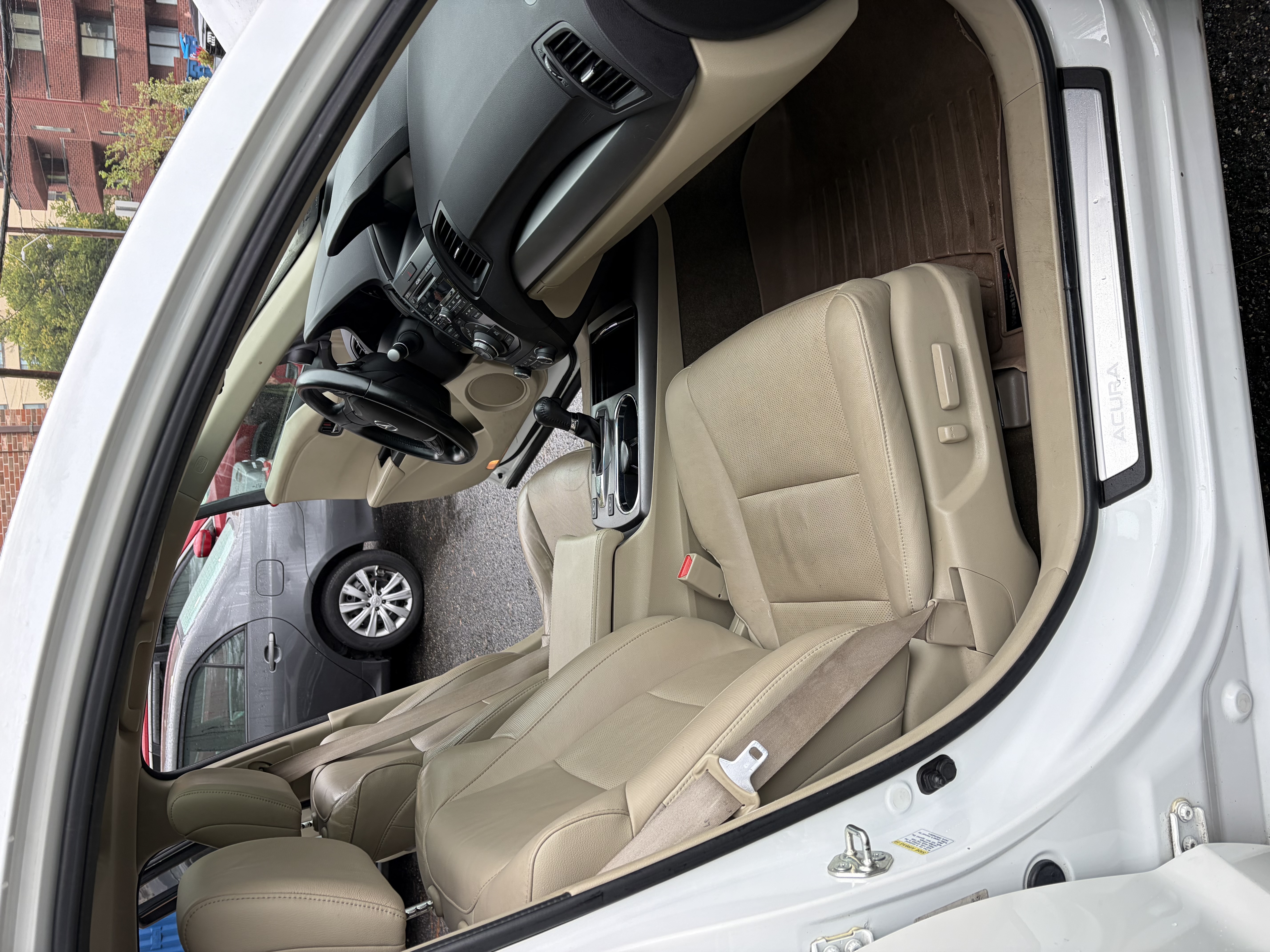 Used 2014 Acura RDX w/ Technology Package AWD/4WD image 14