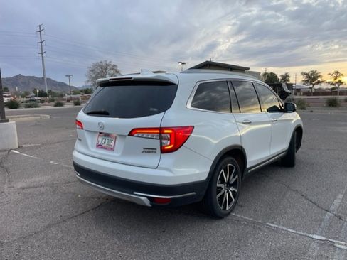 Used 2020 Honda Pilot Touring image 8