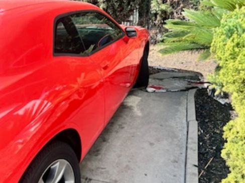 Used 2017 Dodge Challenger SXT image 4