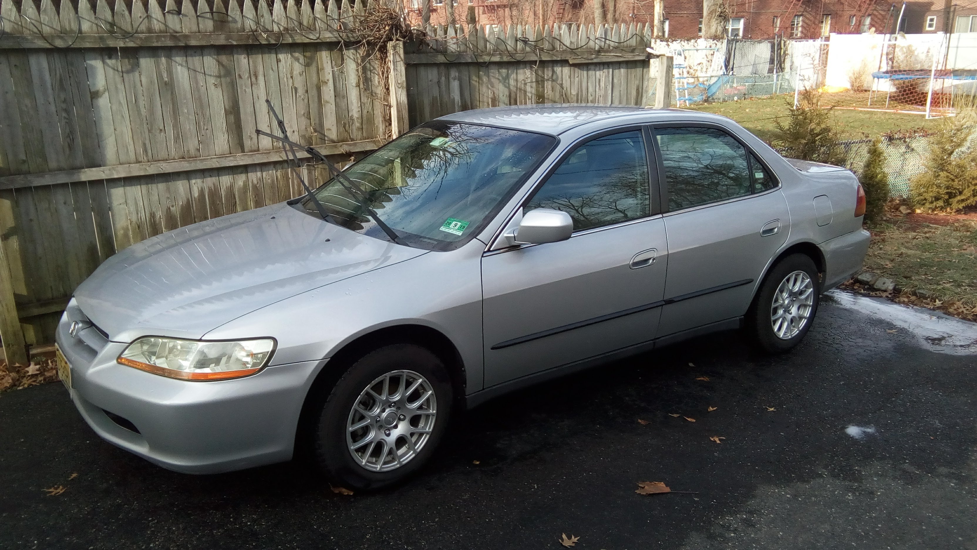 Used 1999 Honda Accord LX image 1