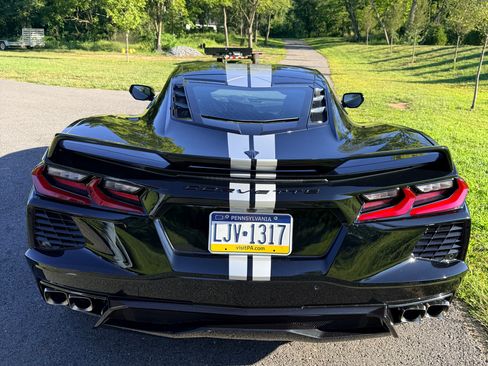 Used 2020 Chevrolet Corvette Stingray Coupe w/ Z51 Performance Package RWD image 4