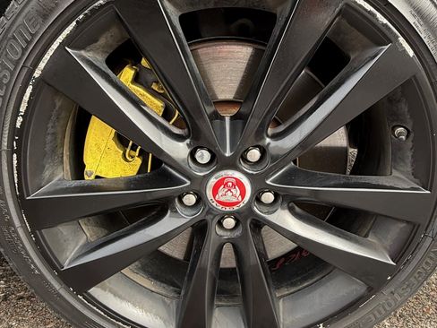 Used 2017 Jaguar XE R-Sport image 28