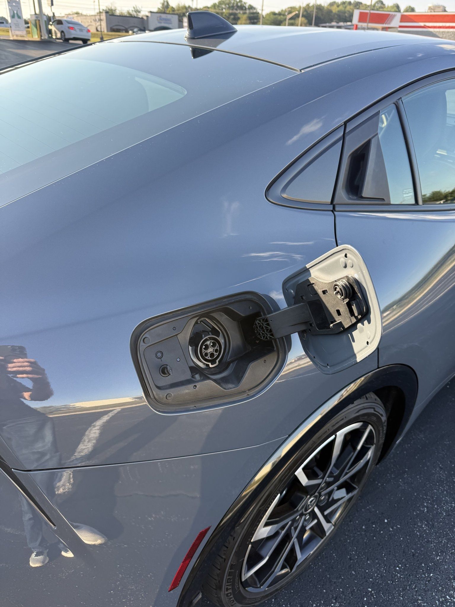 Used 2023 Toyota Prius Prime FWD image 9