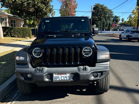Used 2020 Jeep Wrangler Unlimited Sport S image 4