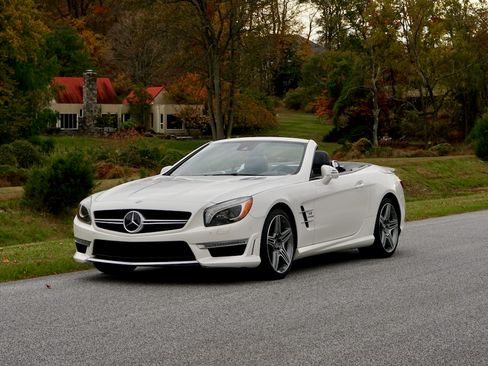Used 2013 Mercedes-Benz SL 63 AMG image 2