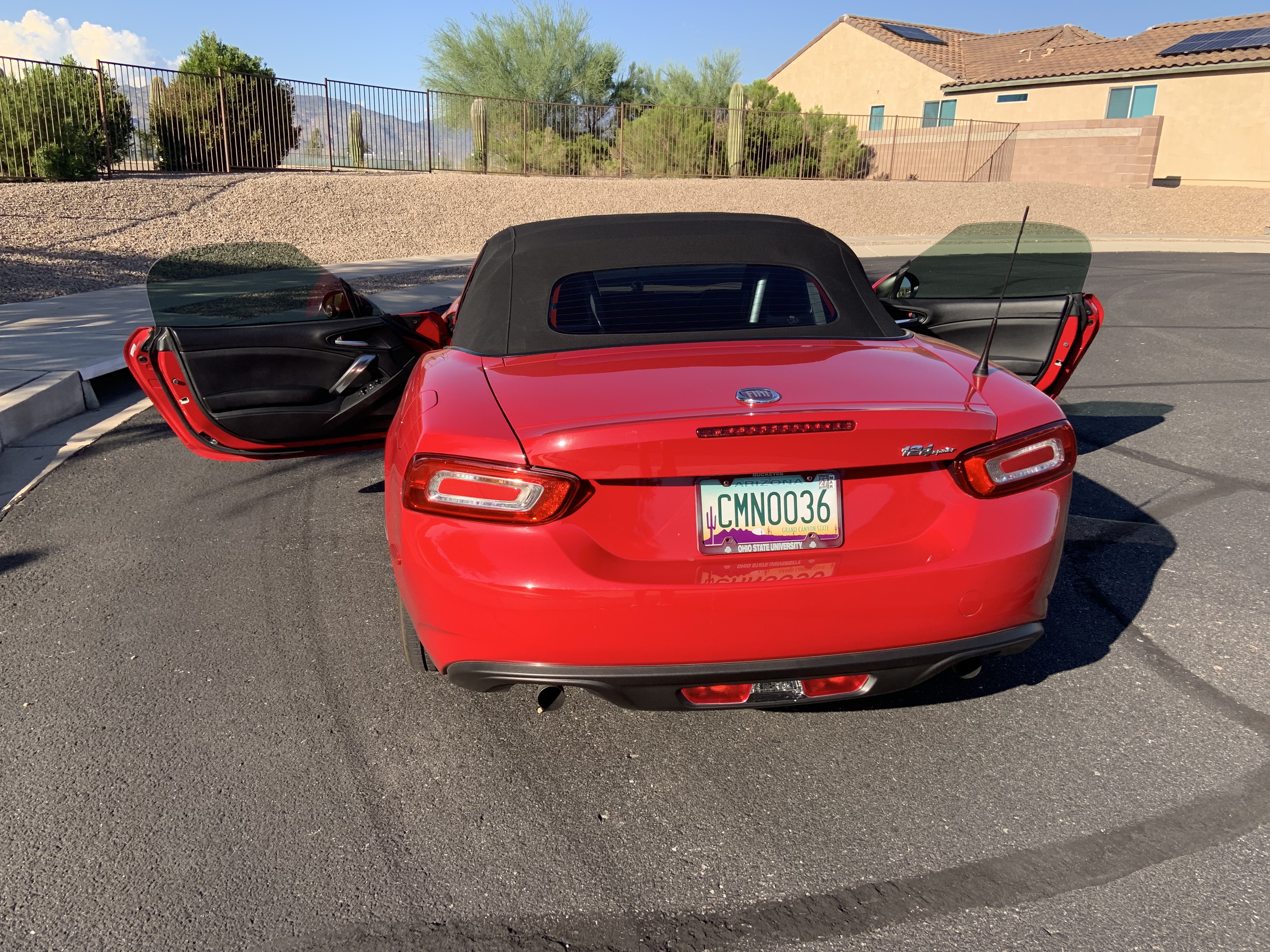 Used 2018 FIAT 124 Spider Classica RWD image 11