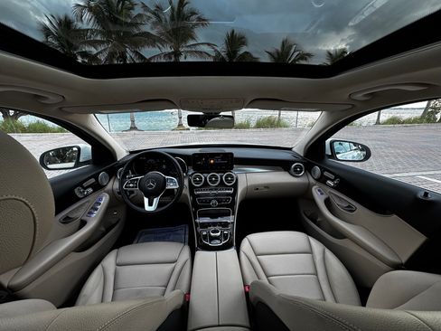 Used 2021 Mercedes-Benz C 300 4MATIC Sedan image 12