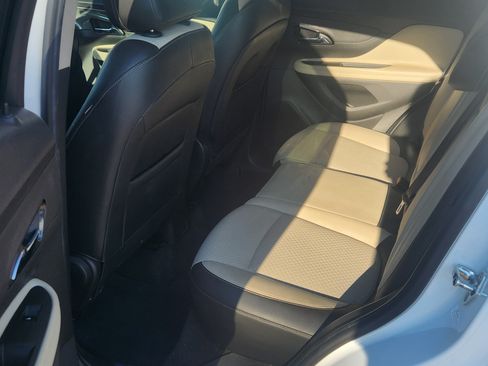 Used 2017 Buick Encore Preferred image 10