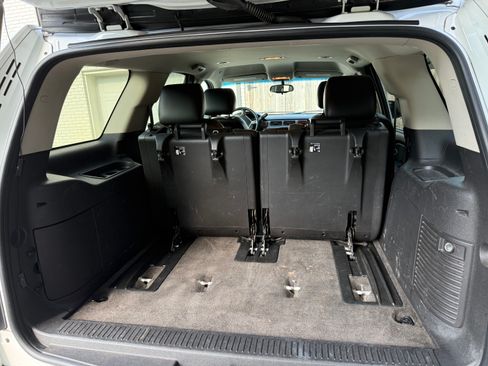 Used 2012 Chevrolet Tahoe LT RWD image 19