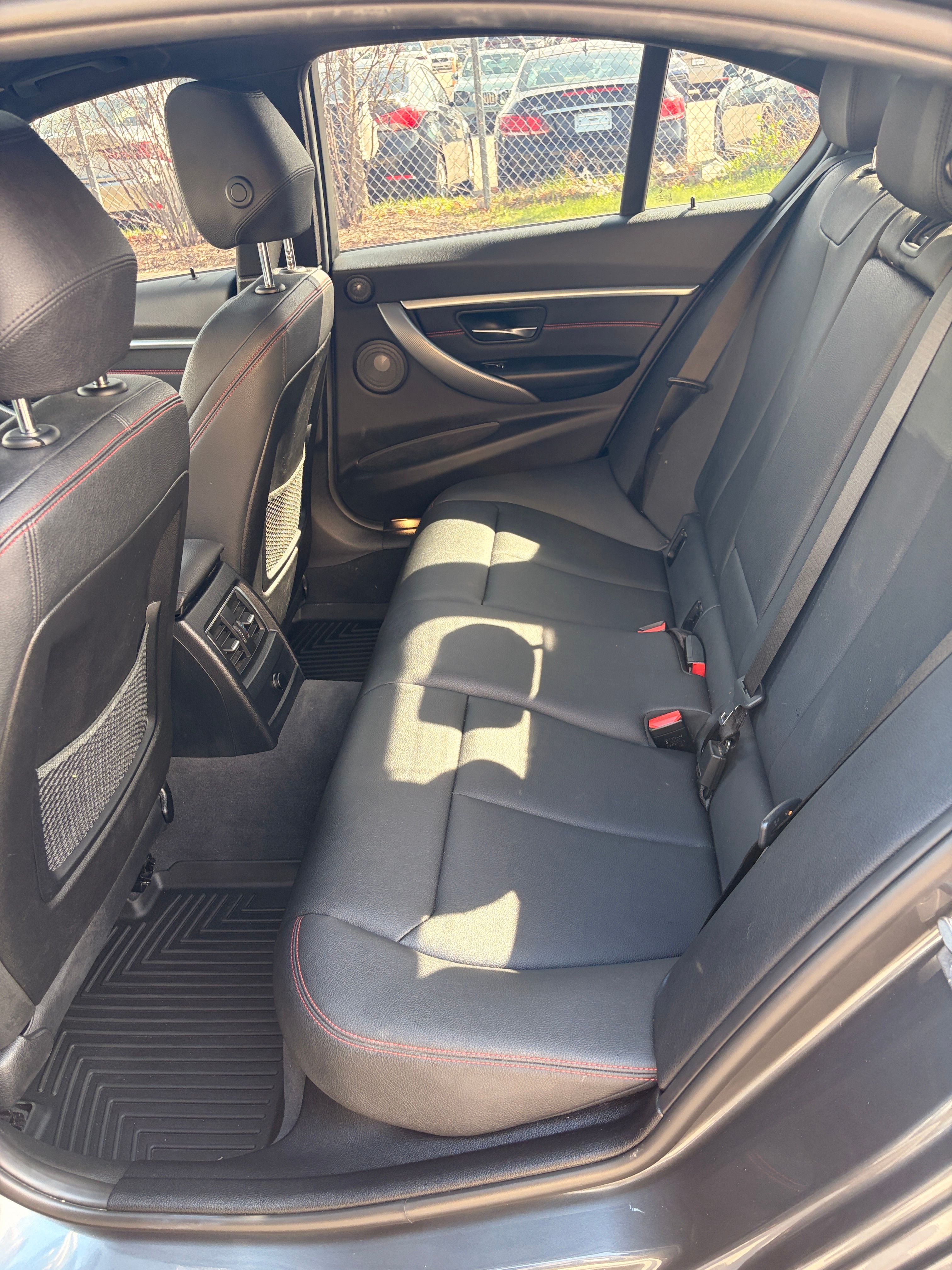 Used 2018 BMW 330e RWD image 10