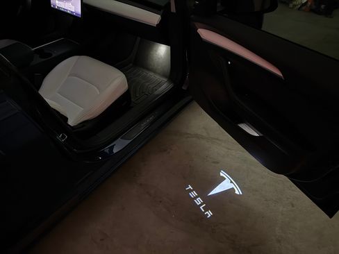 Used 2022 Tesla Model 3 Long Range image 16