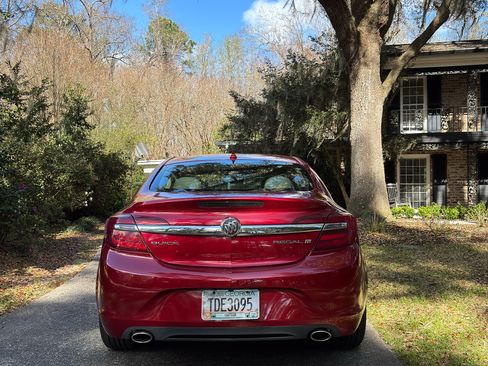 Used 2014 Buick Regal image 4