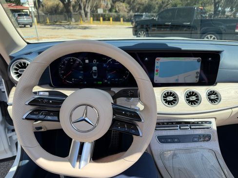 Used 2022 Mercedes-Benz E 450 Cabriolet image 12