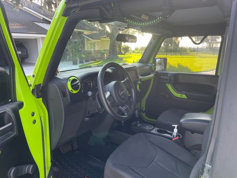 Used 2013 Jeep Wrangler Sport AWD/4WD image 8
