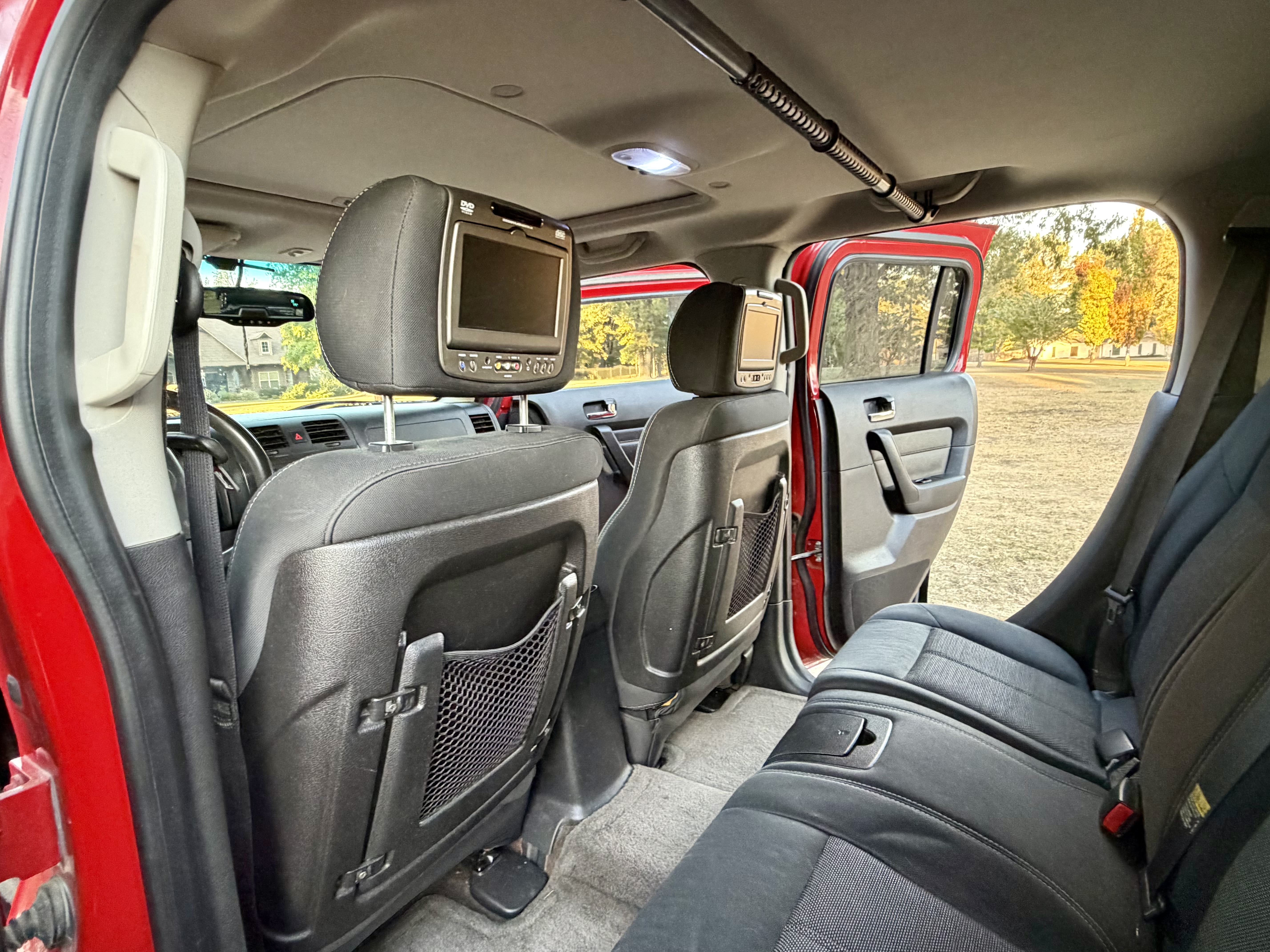Used 2006 HUMMER H3 w/ Chrome Appearance Package AWD/4WD image 8