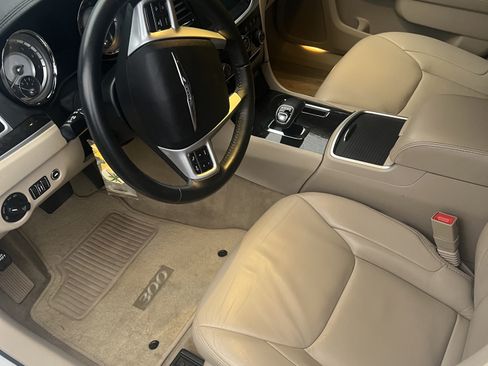 Used 2014 Chrysler 300 Sedan 4D w/ Driver Convenience Group image 11