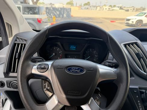 Used 2018 Ford Transit 350 XLT image 6