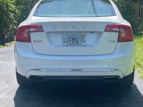 Used 2017 Volvo S60 T5 Inscription FWD image 9