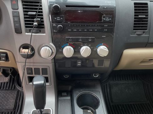 Used 2013 Toyota Tundra 2WD CrewMax w/ SR5 Pkg image 14