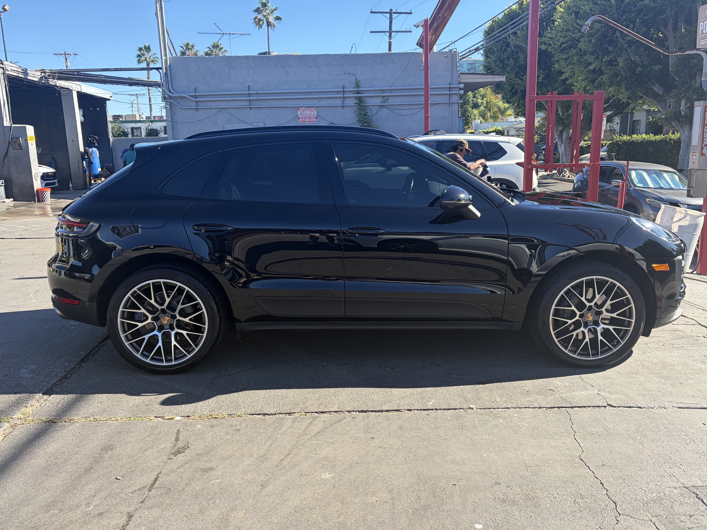 Used 2021 Porsche Macan S AWD/4WD image 6