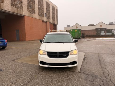 Used 2013 RAM C/V Tradesman FWD image 8