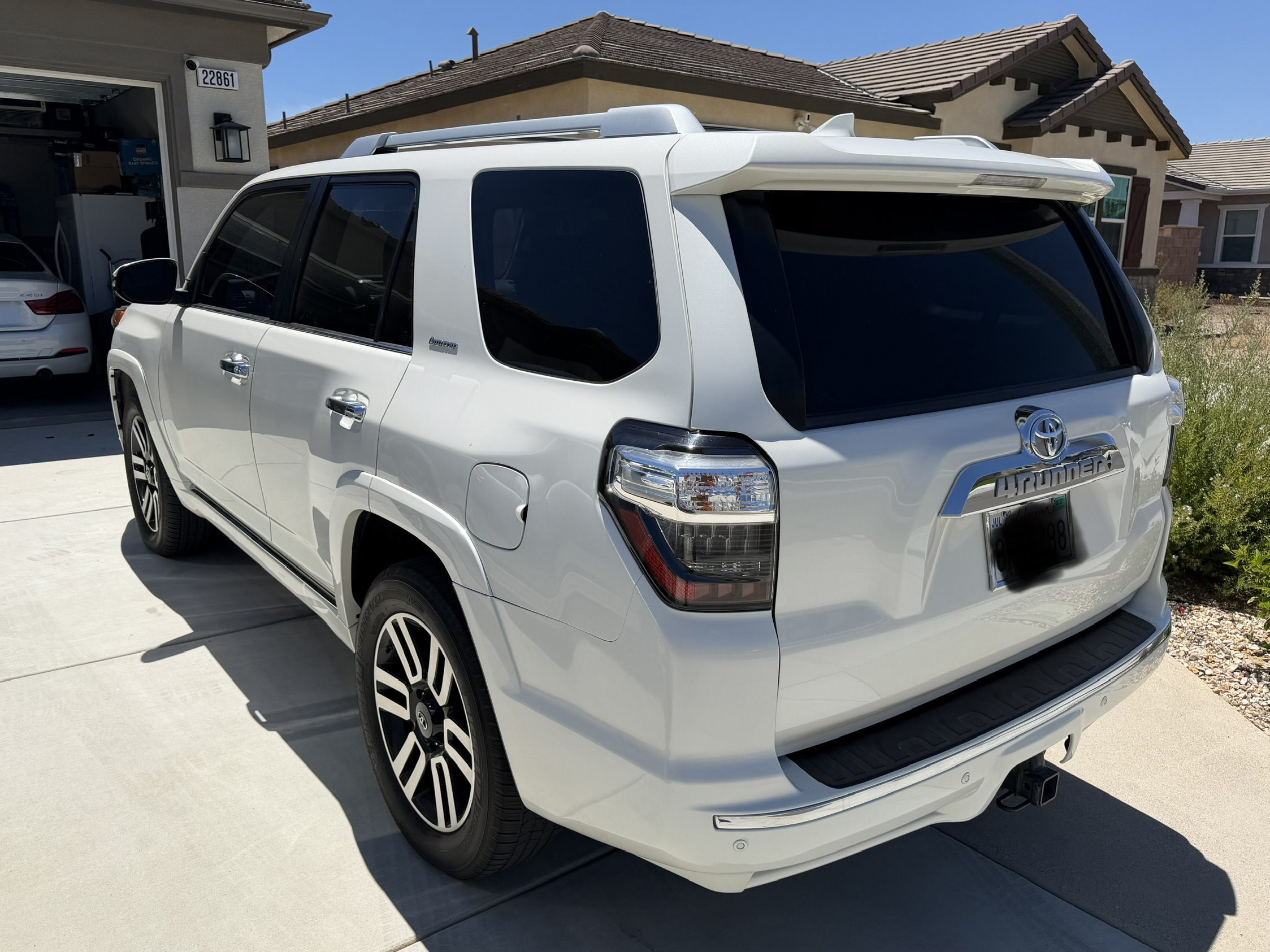 Used 2018 Toyota 4Runner Limited AWD/4WD image 8