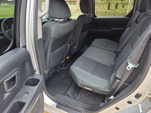 Used 2014 Honda Ridgeline RTS image 26