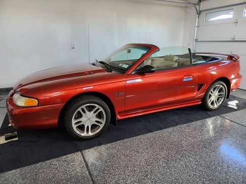 Used 1997 Ford Mustang GT image 12