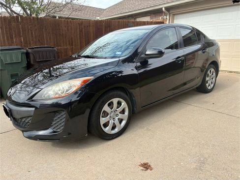 Used 2013 MAZDA MAZDA3 i SV image 1