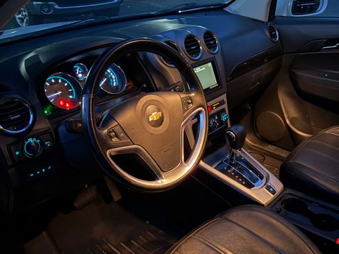Used 2014 Chevrolet Captiva Sport LTZ FWD image 13