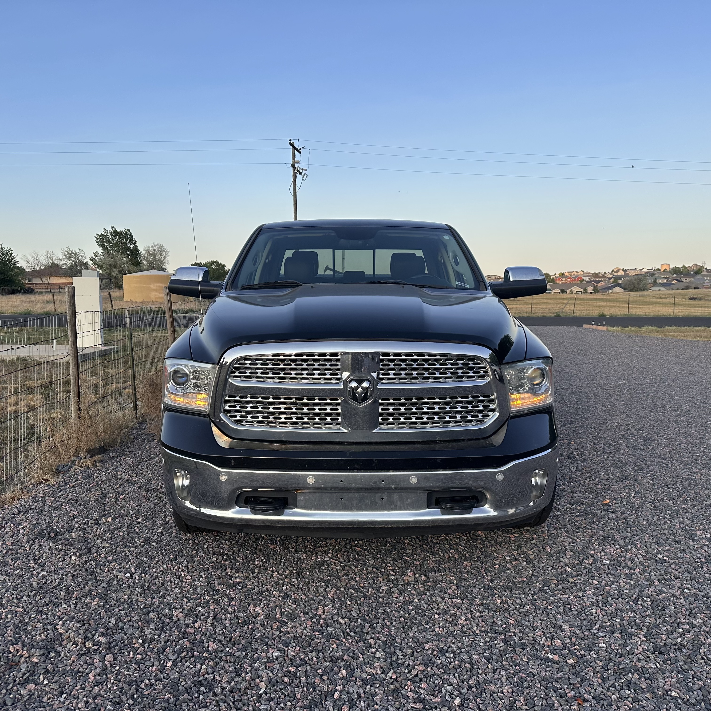 Used 2014 RAM 1500 Laramie w/ Convenience Group AWD/4WD image 4