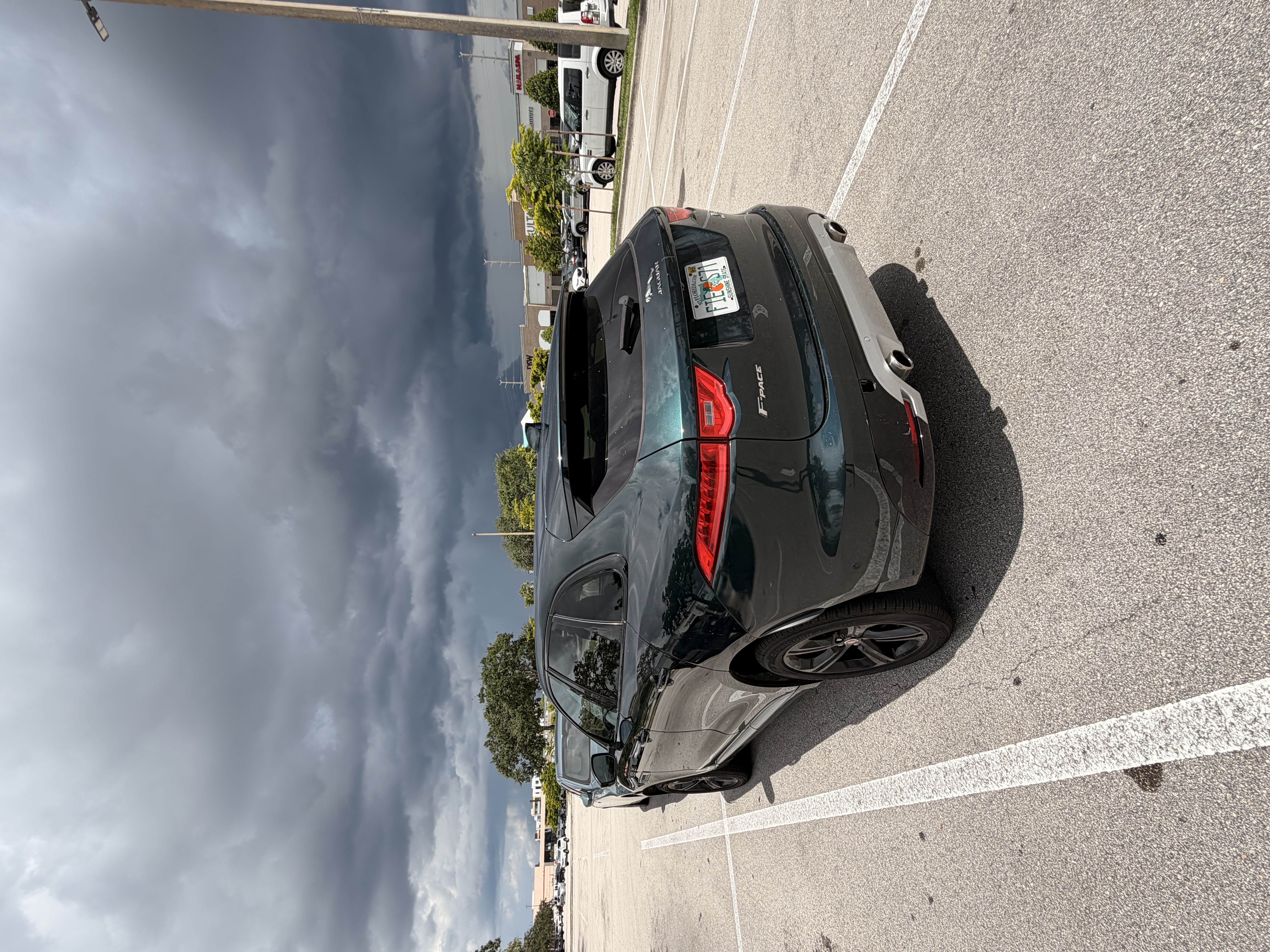 Used 2017 Jaguar F-PACE S AWD/4WD image 6