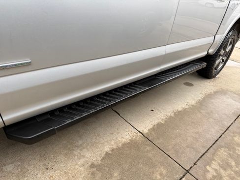 Used 2016 Ford F150 Lariat w/ Equipment Group 502A Luxury image 18