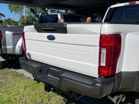 Used 2022 Ford F450 King Ranch w/ King Ranch Ultimate Package image 4