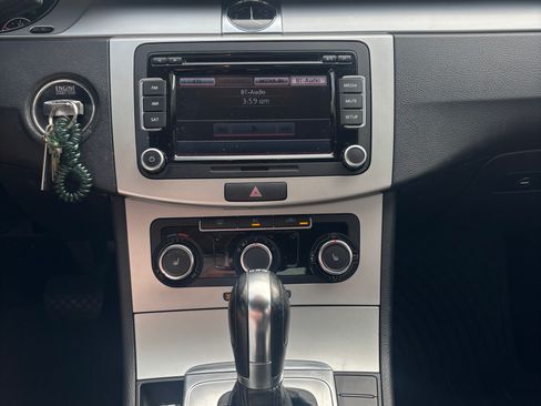 Used 2012 Volkswagen CC R-Line FWD image 11