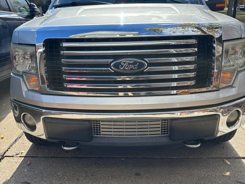 Used 2011 Ford F150 XLT w/ XLT Chrome Pkg image 13