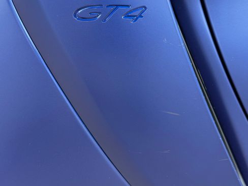 Used 2020 Porsche 718 Cayman GT4 RWD image 13