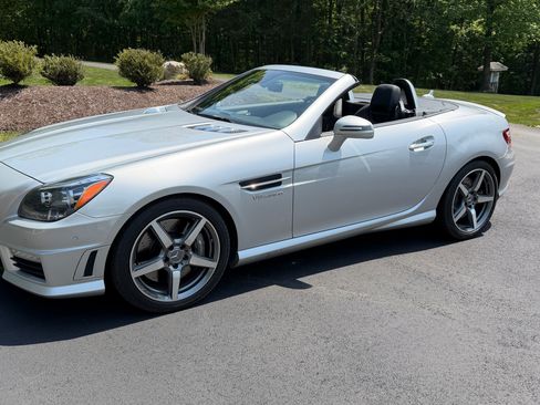 Used 2014 Mercedes-Benz SLK 55 AMG image 1